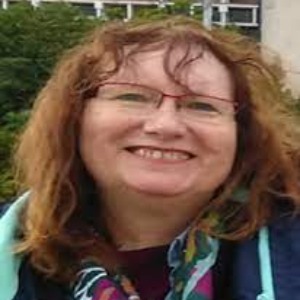 Delia Teresa, Speaker