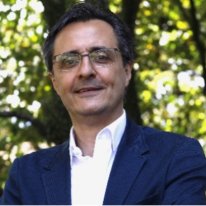 Hector Upegui, Speaker