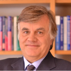 Luis Portugal, Speaker