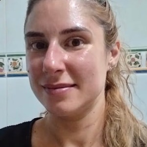 Use of diapers and perception of the nursing team in hospitalized older people: Mixed methods study Adriana Souza Szpalher, Speaker